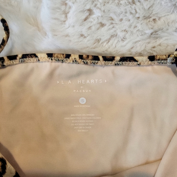 Pac Sun L.A Hearts high-cut let cheetah one piece swimsuit - Picture 5 of 6
